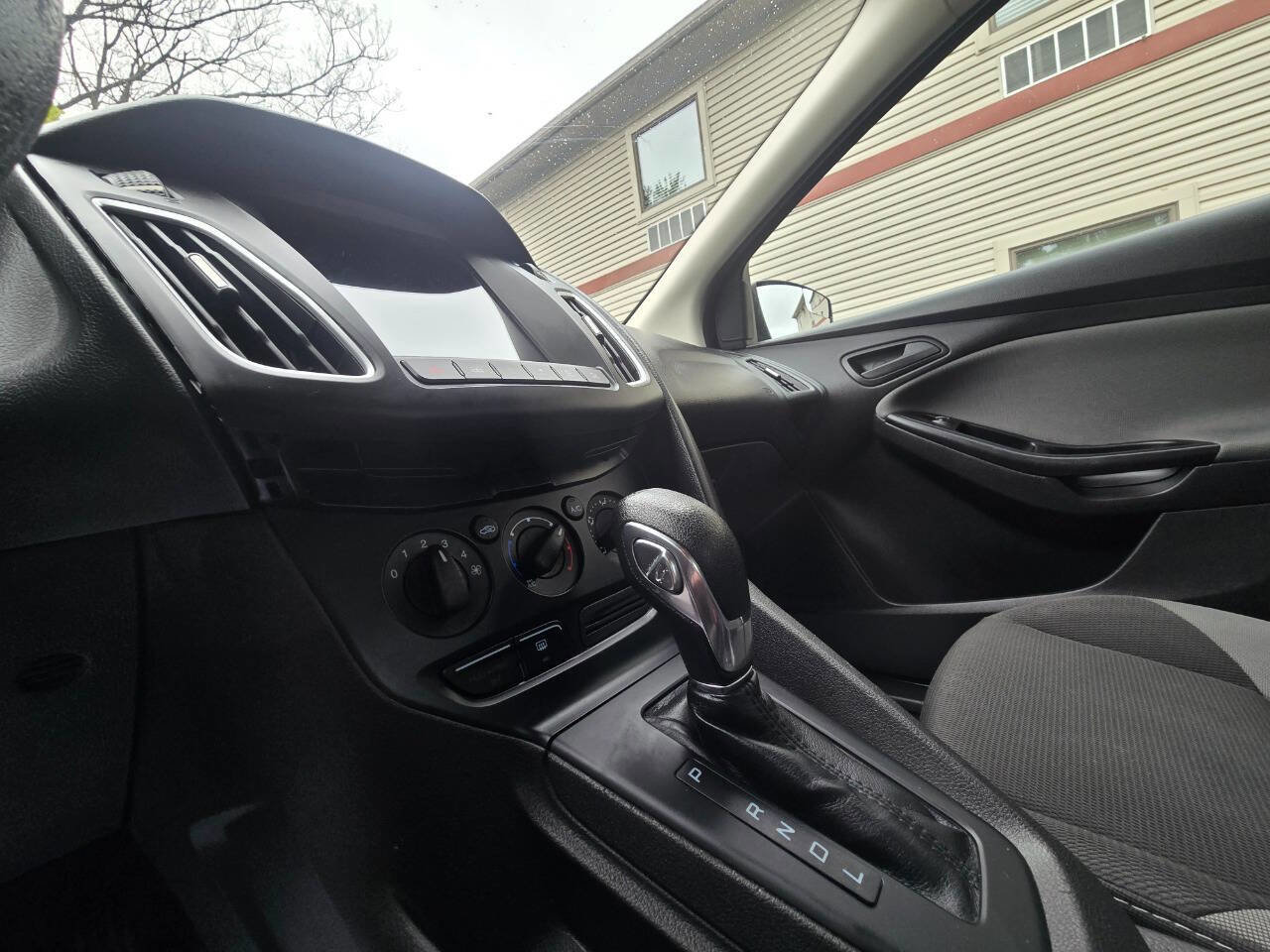 Used 2012 Ford Focus S FWD image 21