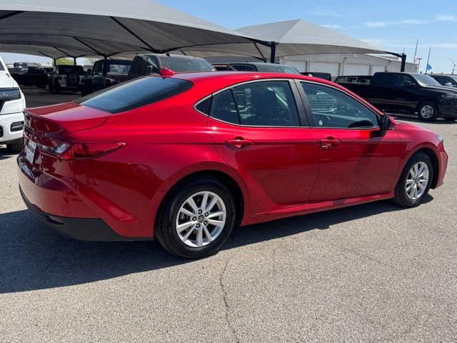 Used 2025 Toyota Camry LE image 6