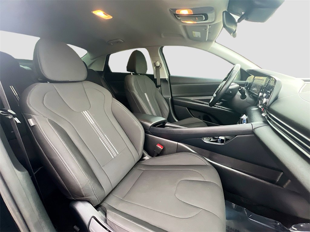 Used 2021 Hyundai Elantra SEL w/ Convenience Package image 24
