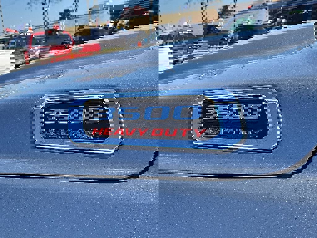 Used 2024 RAM 3500 Laramie image 14