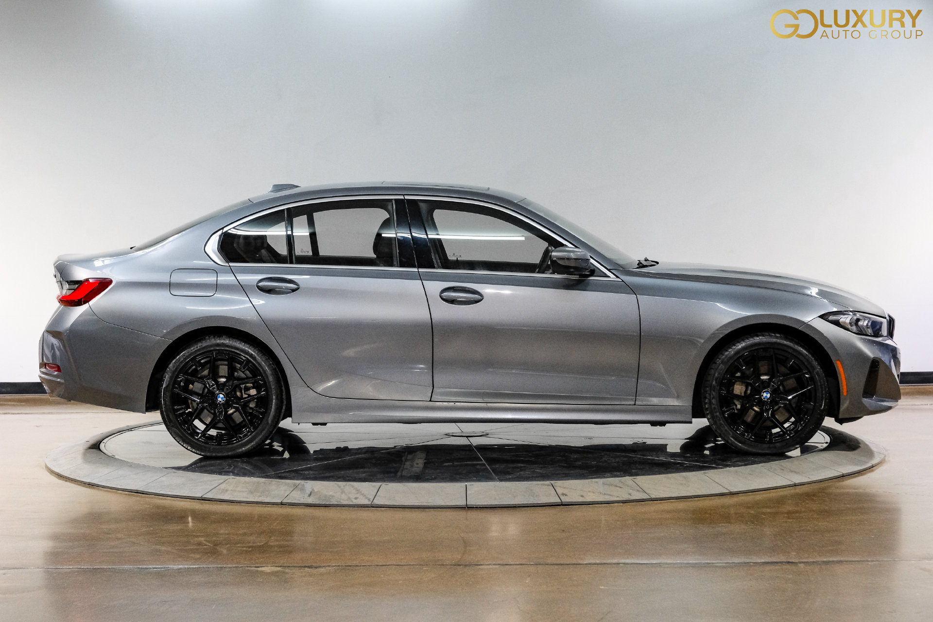 Used 2025 BMW 330i Sedan RWD image 8