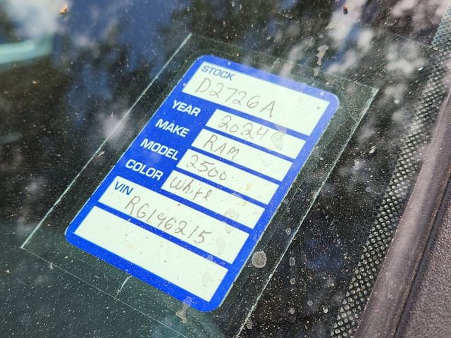 Used 2024 RAM 2500 Laramie AWD/4WD image 11