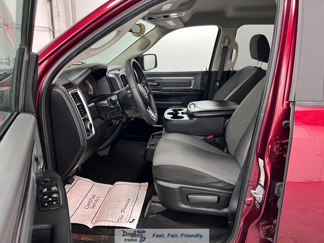 Used 2021 RAM 1500 Classic SLT image 26