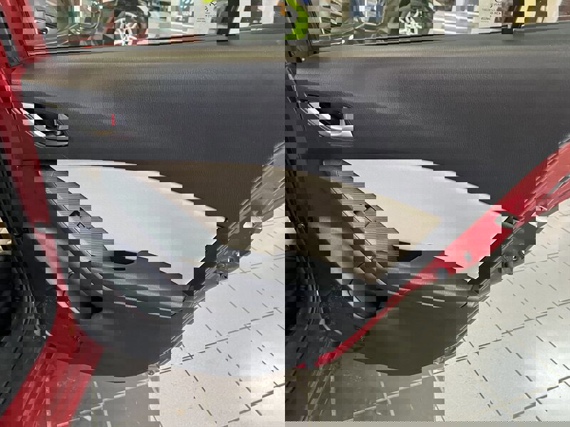 Used 2015 MAZDA MAZDA3 i Sport image 26