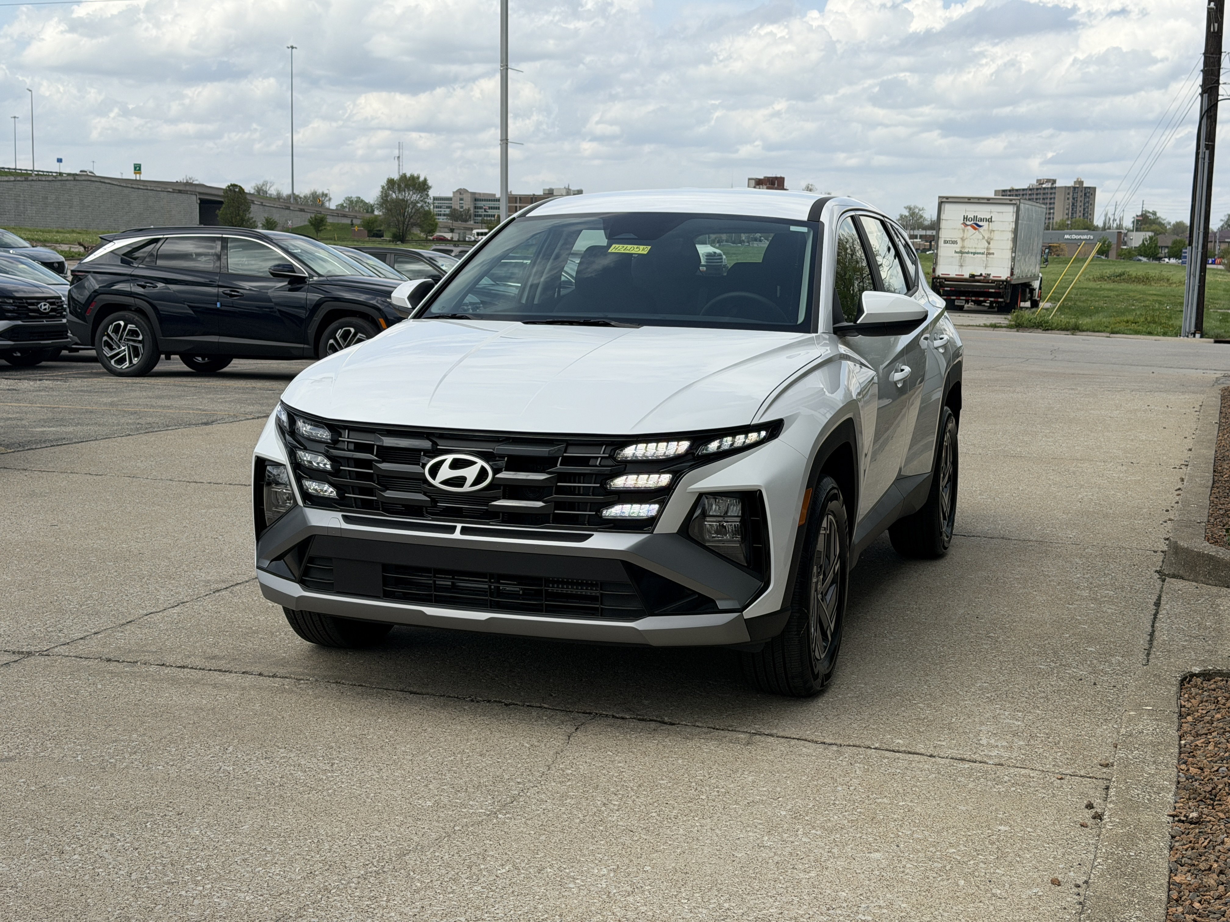 New 2026 Hyundai Tucson Blue SE AWD/4WD image 17