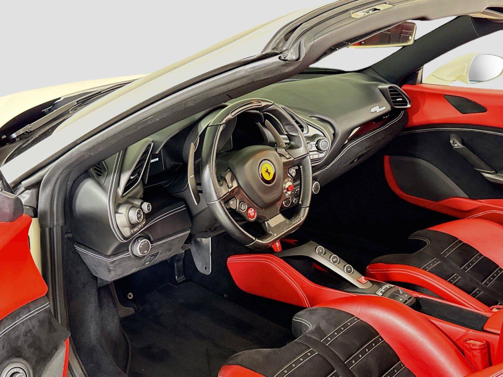 Used 2019 Ferrari 488 Spider RWD image 15