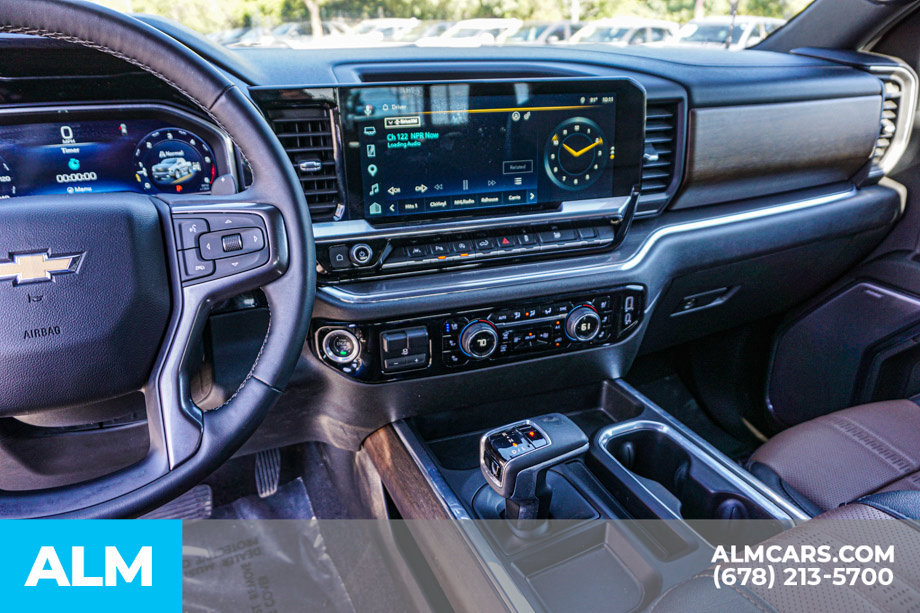 Used 2024 Chevrolet Silverado 1500 High Country w/ High Country Premium Package AWD/4WD image 33