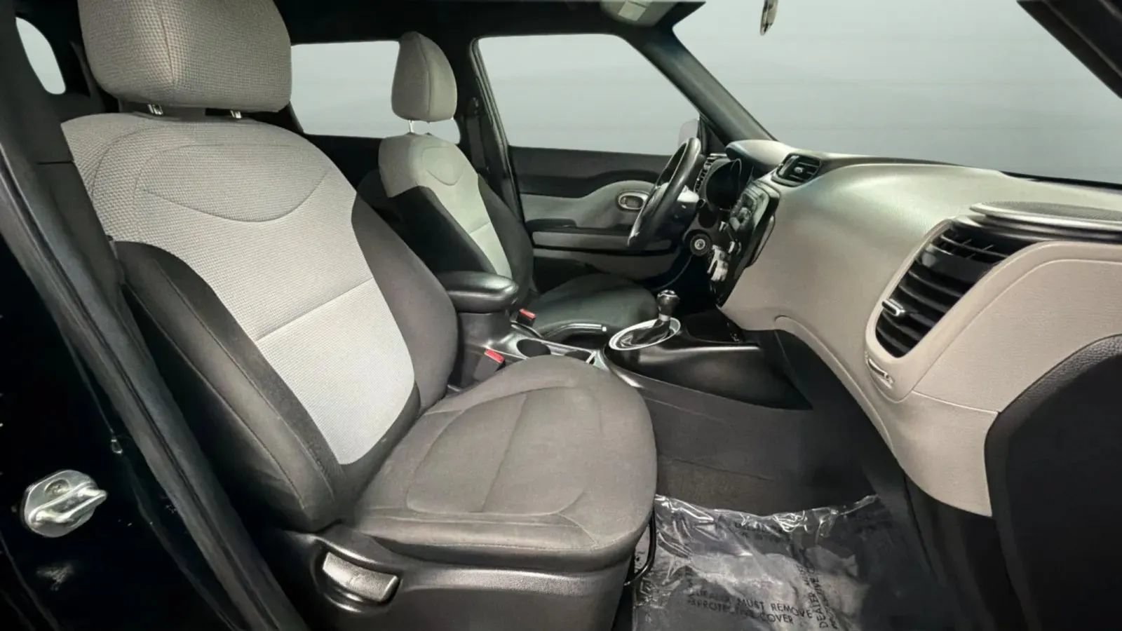 Used 2016 Kia Soul FWD image 19