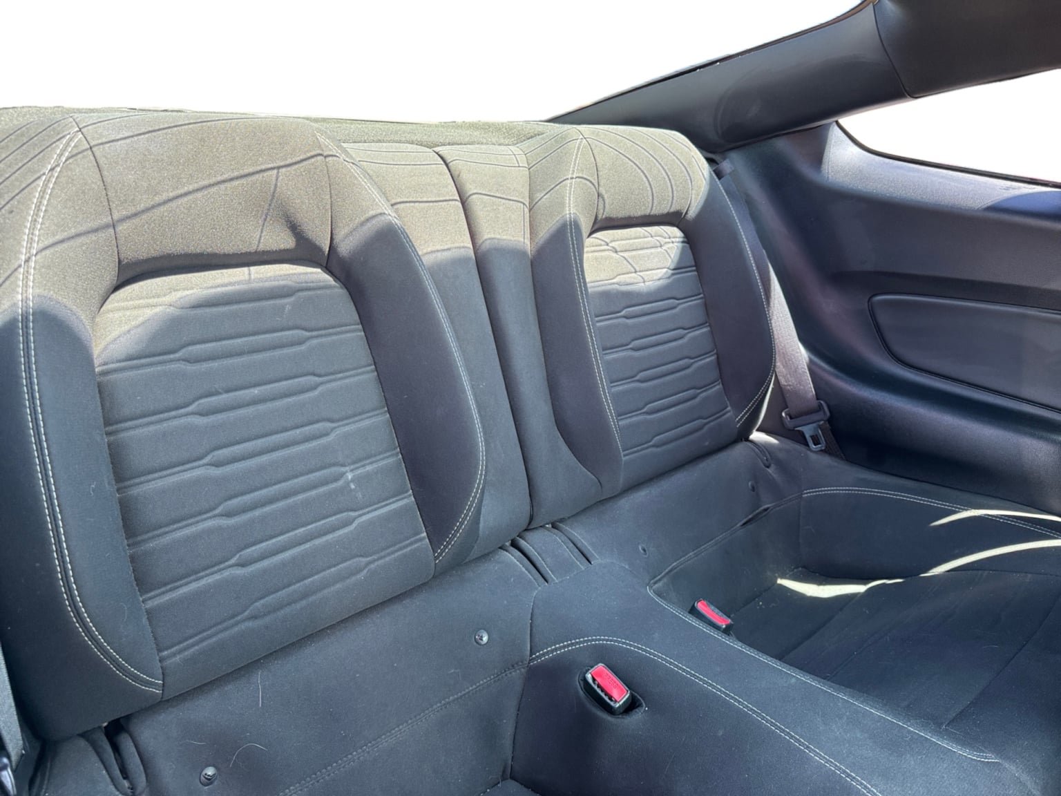 Used 2017 Ford Mustang Coupe RWD image 18
