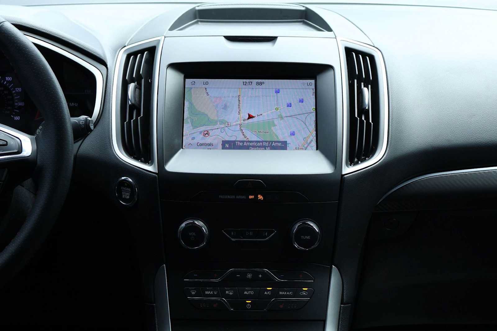 Used 2020 Ford Edge ST-Line FWD image 16