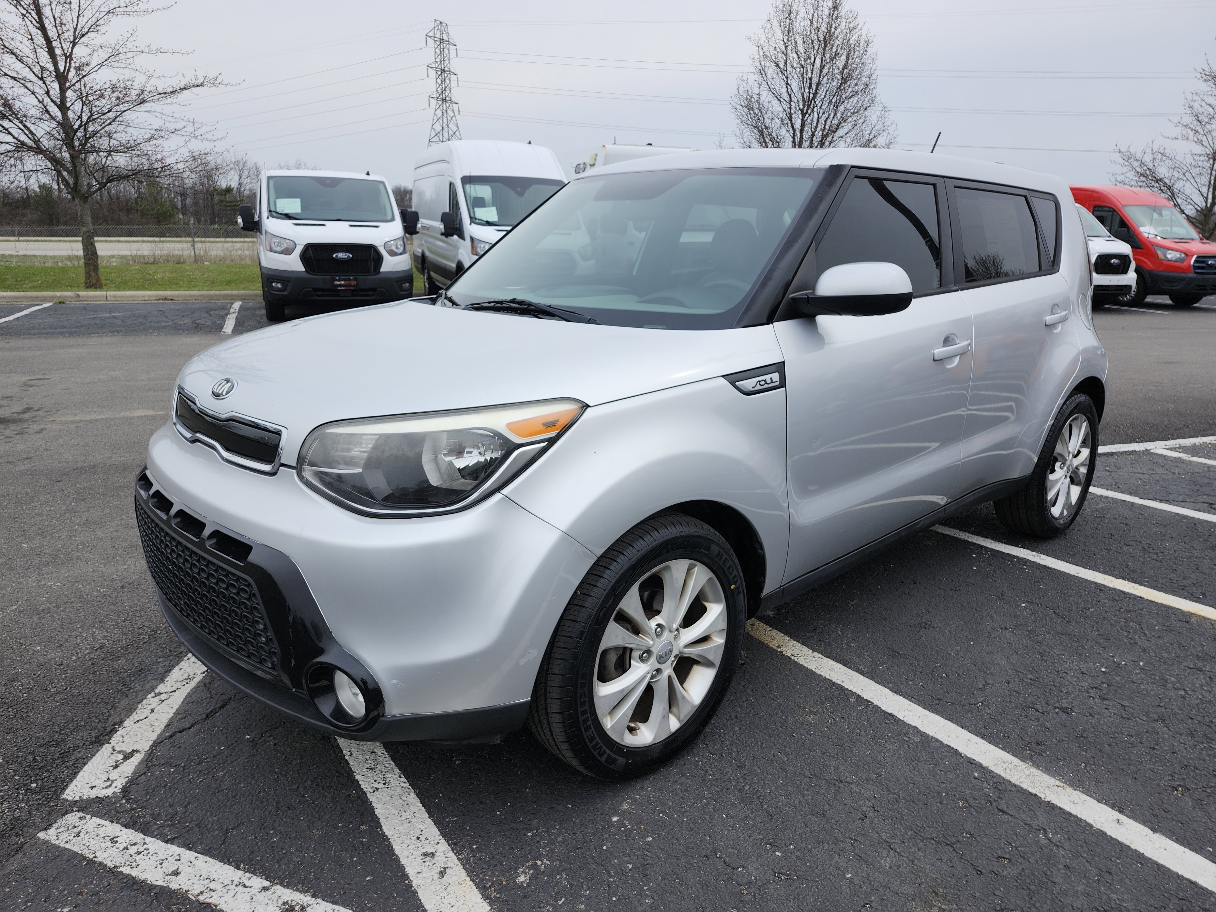 Used 2016 Kia Soul + image 10