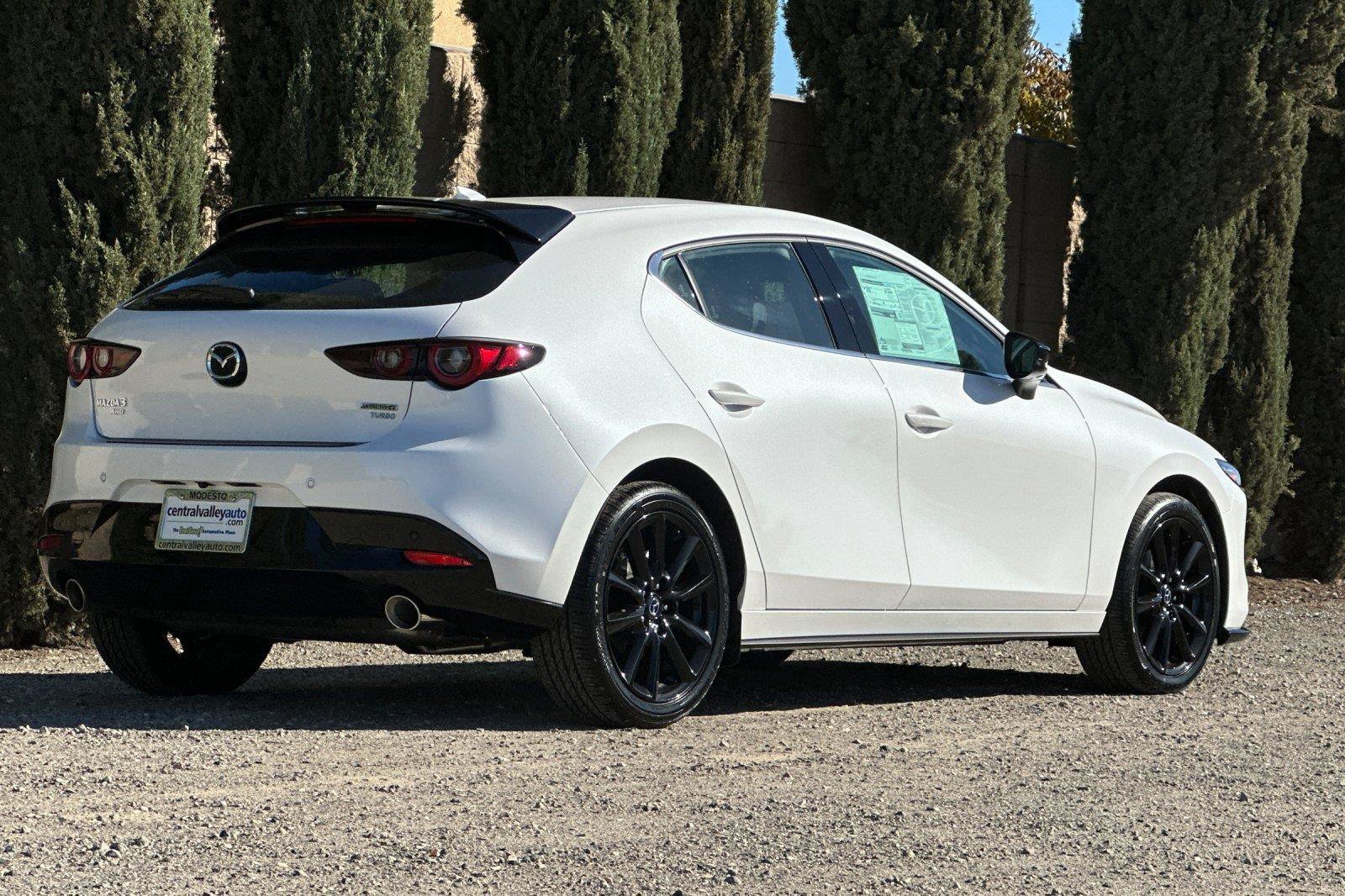 New 2026 MAZDA MAZDA3 Hatchback w/Premium Plus Pkg AWD/4WD image 4