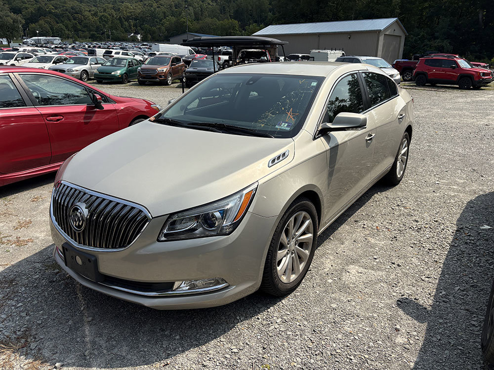 Used 2015 Buick LaCrosse Leather FWD image 1