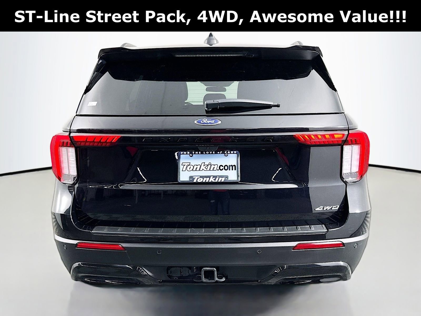 Used 2025 Ford Explorer ST-Line w/ ST-Line Street Pack image 7