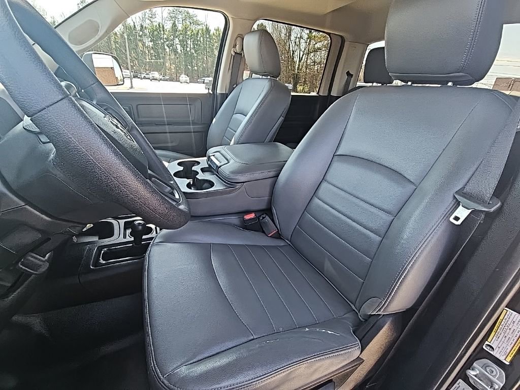 Used 2017 RAM 2500 Tradesman w/ Chrome Appearance Group image 12