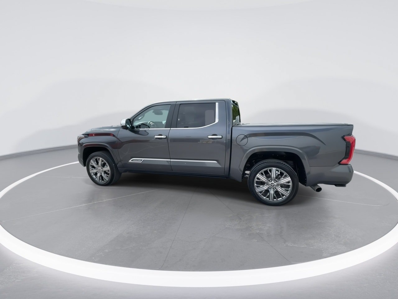 Used 2024 Toyota Tundra Capstone AWD/4WD image 12