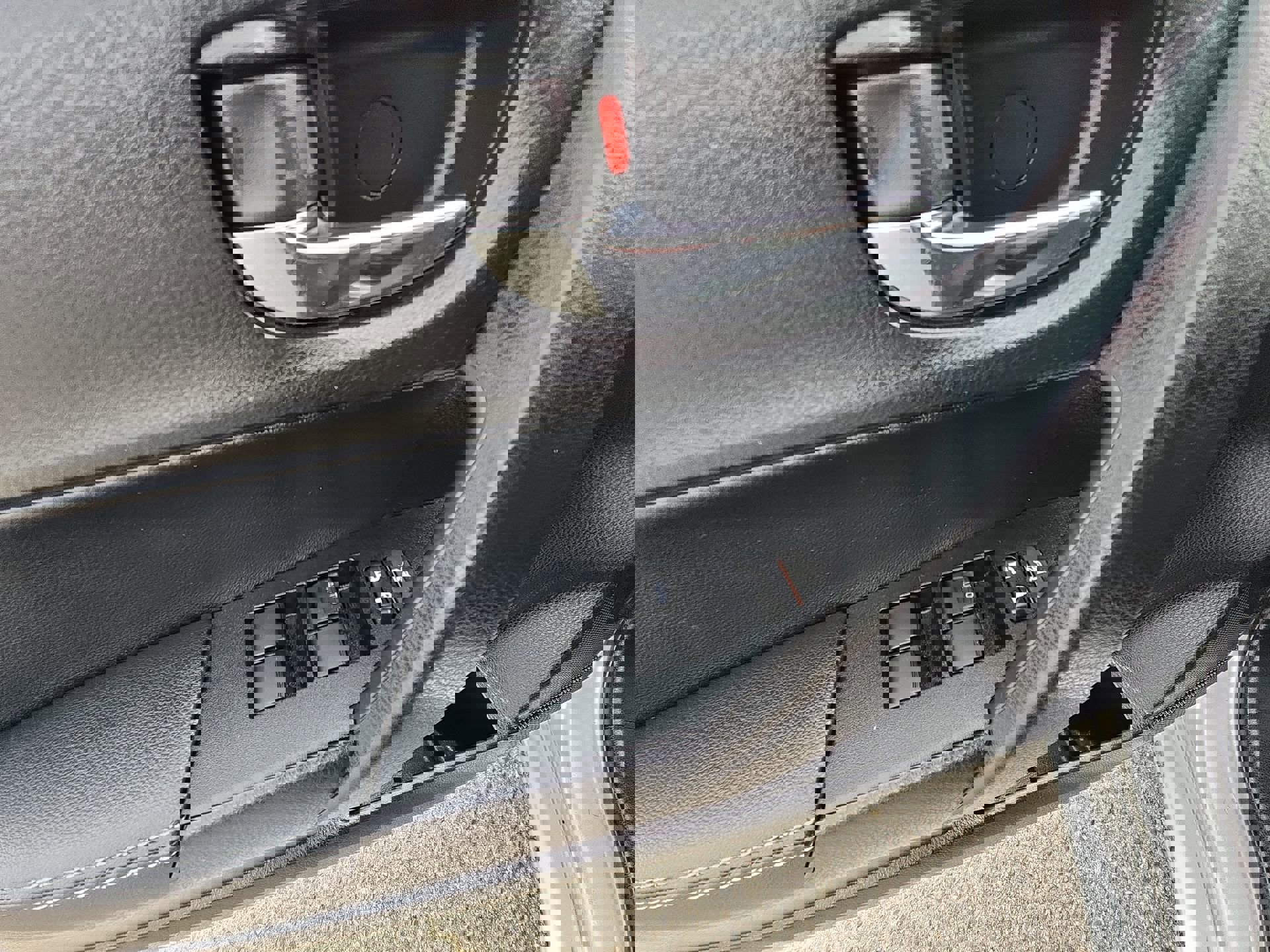 Used 2016 Toyota Corolla S image 15