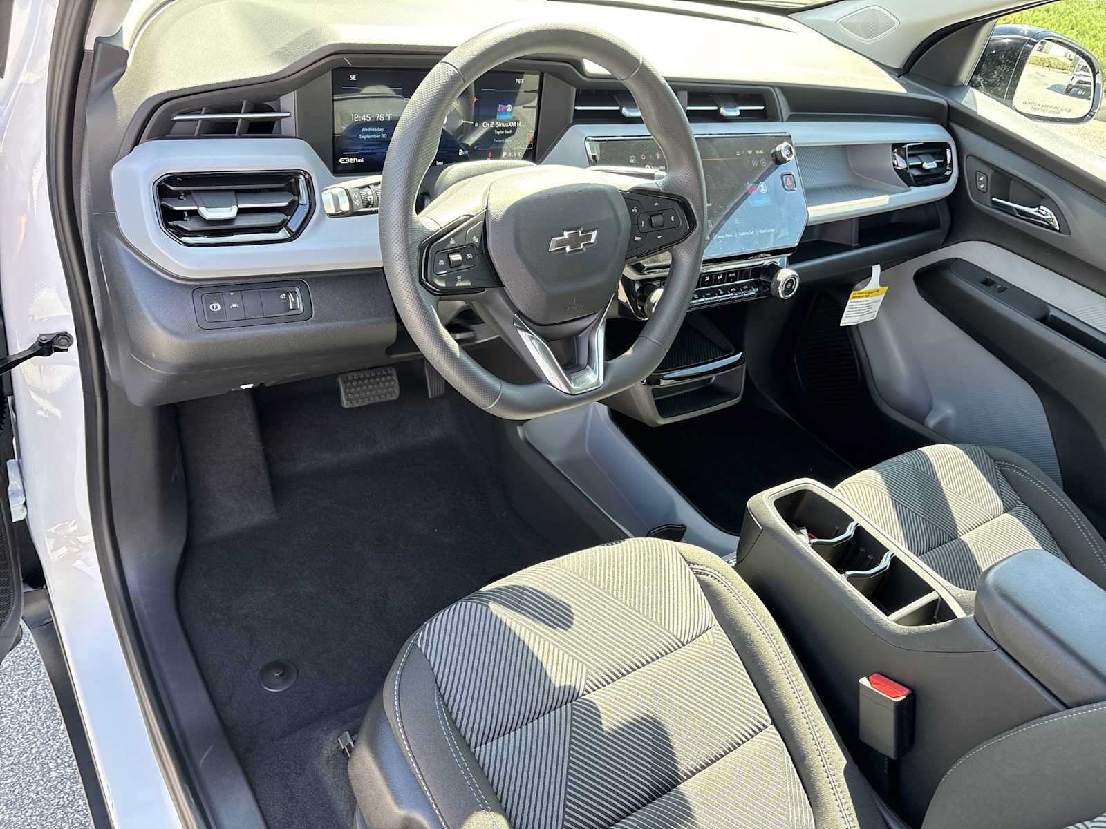 New 2027 Chevrolet Bolt LT FWD image 10