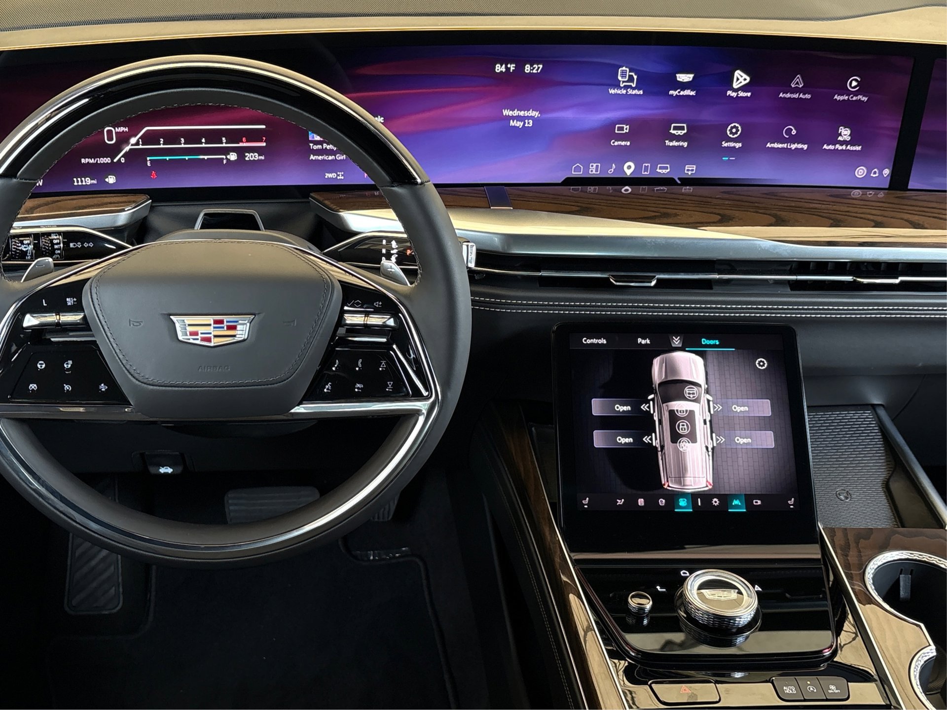 New 2026 Cadillac Escalade Platinum Sport AWD/4WD image 16