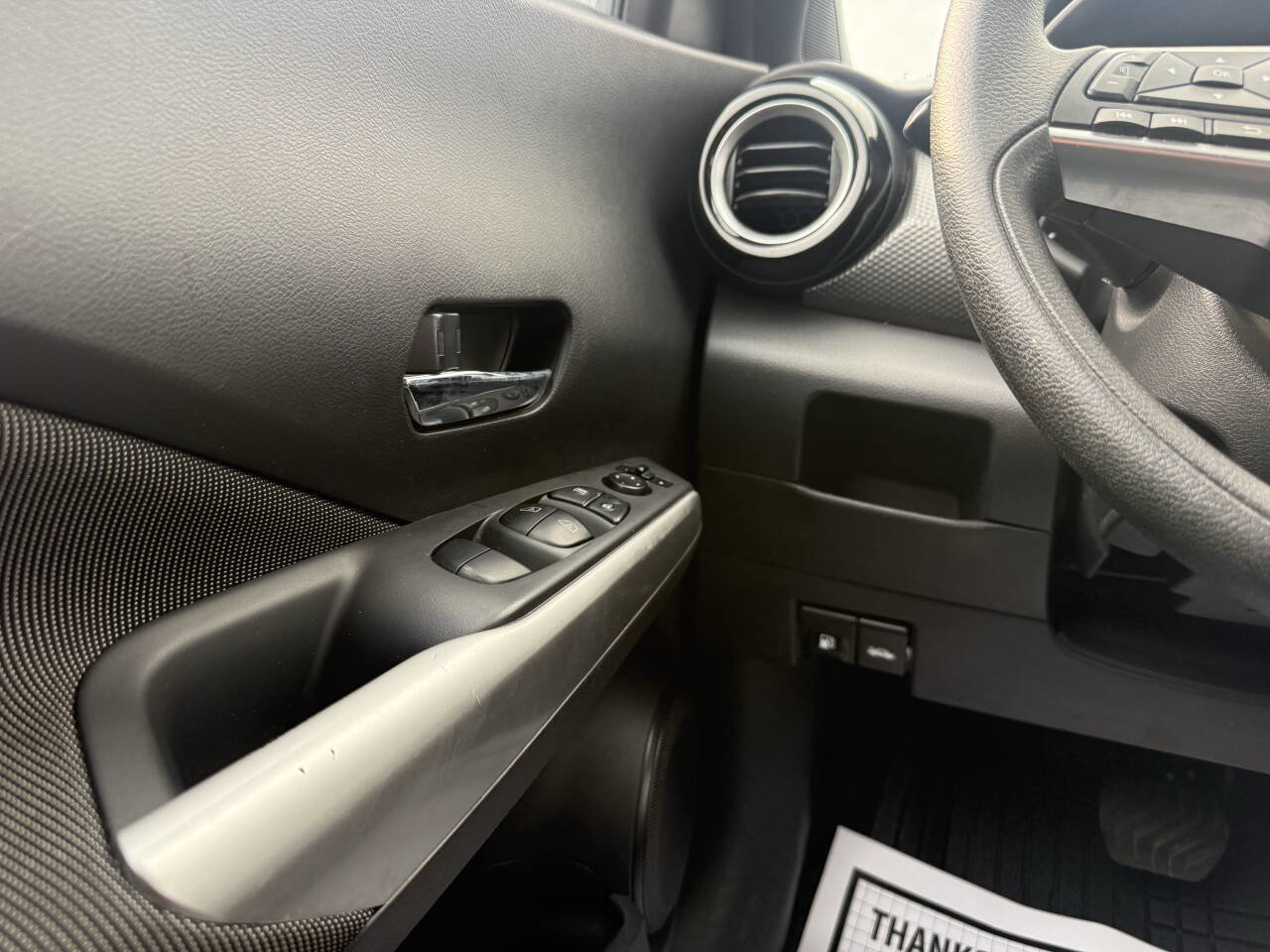 Used 2020 Nissan Kicks SV FWD image 29