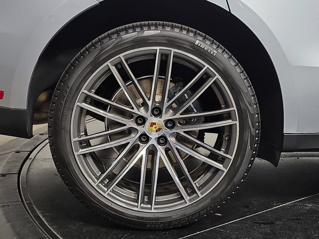 Certified 2026 Porsche Macan AWD/4WD image 29