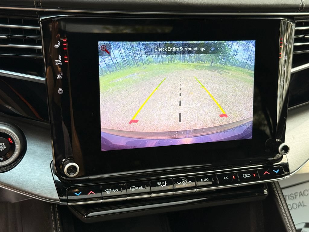 Used 2023 Jeep Wagoneer Series II AWD/4WD image 18