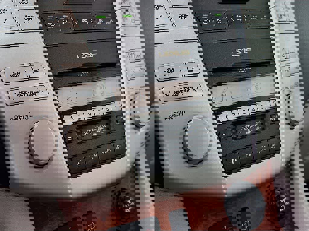 Used 2004 Lexus RX 330 image 17