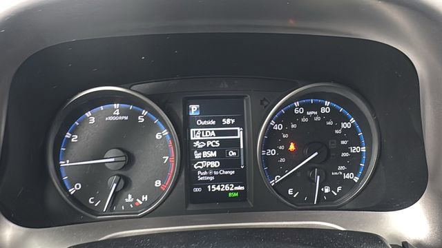 Used 2018 Toyota RAV4 XLE image 21