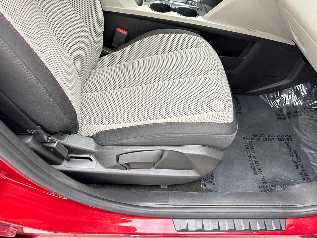Used 2013 Chevrolet Equinox LT w/ Driver Convenience Package FWD image 43