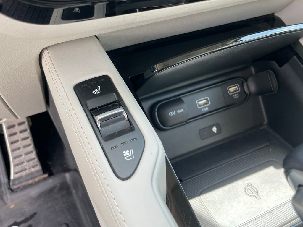 Certified 2022 Kia Telluride SX w/ Nightfall Edition Package AWD/4WD image 19