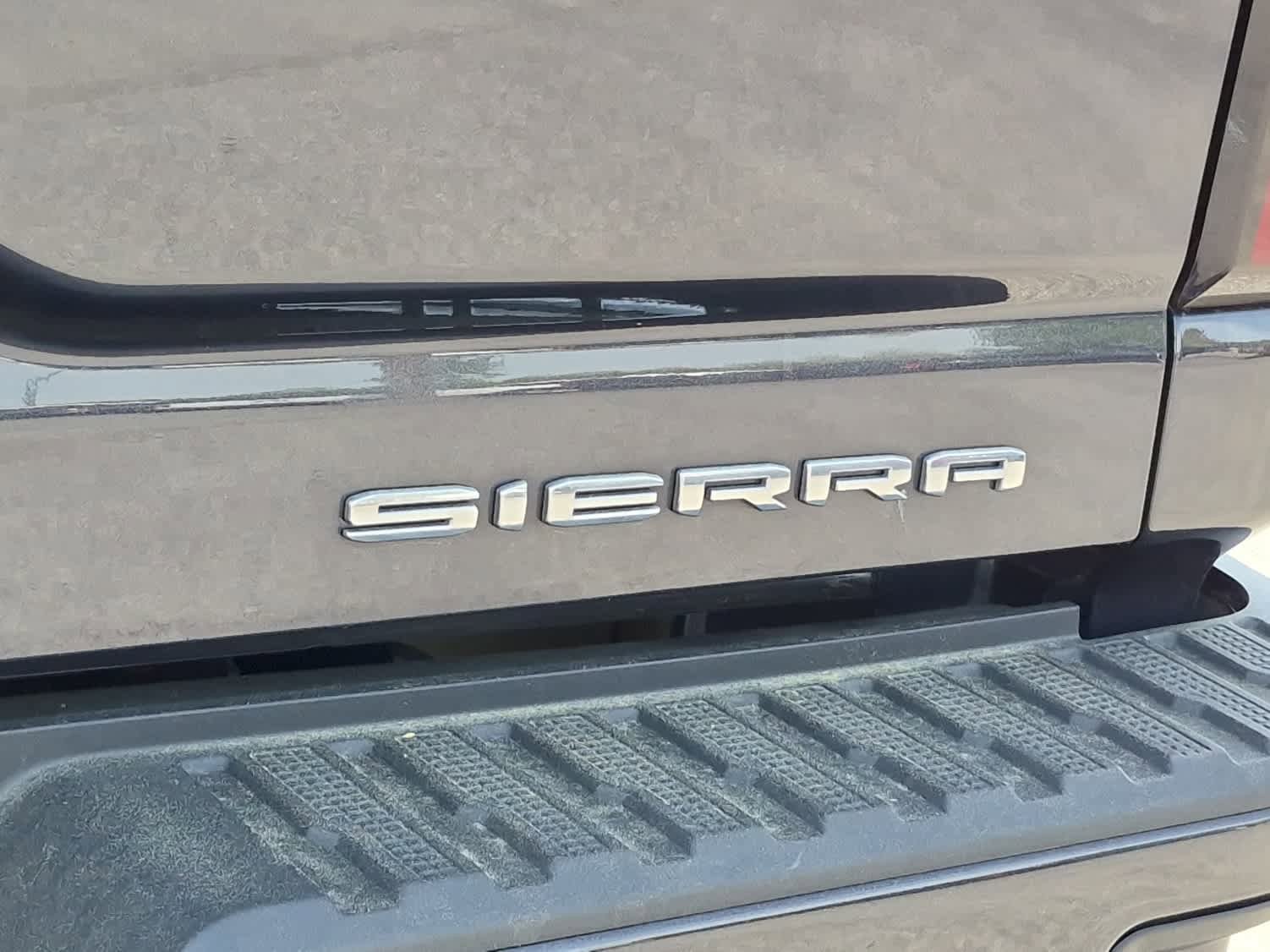 Used 2024 GMC Sierra 2500 Denali w/ Denali Reserve Package AWD/4WD image 23