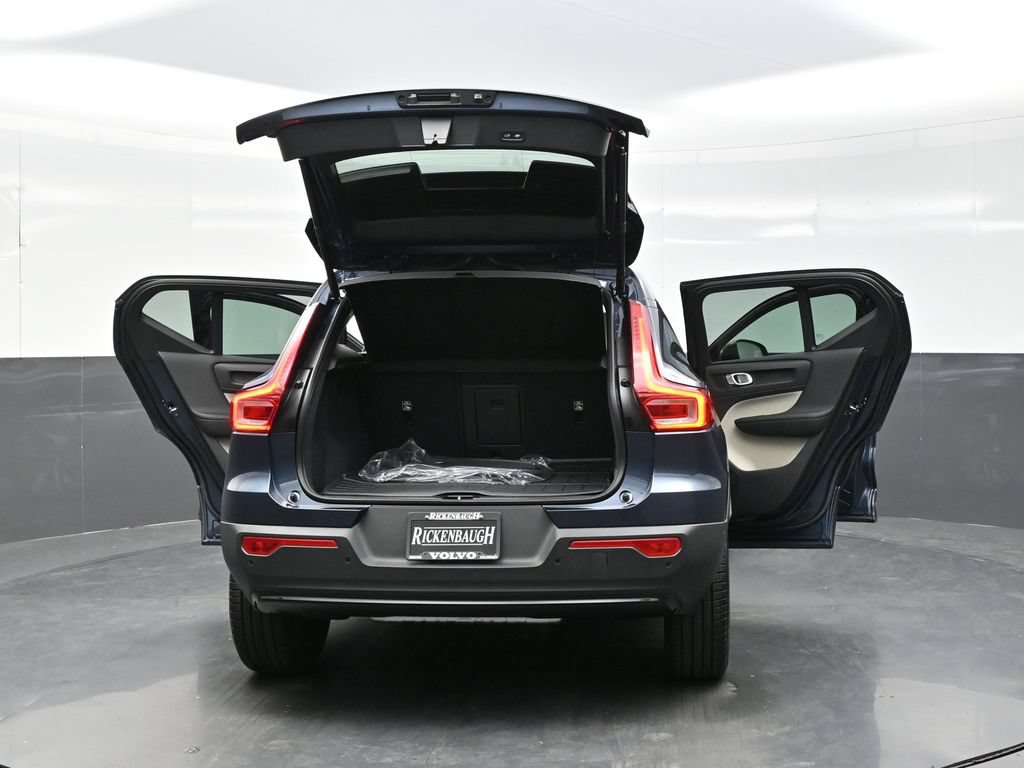 New 2026 Volvo XC40 B5 Ultra w/ Protection Package Premier AWD/4WD image 43