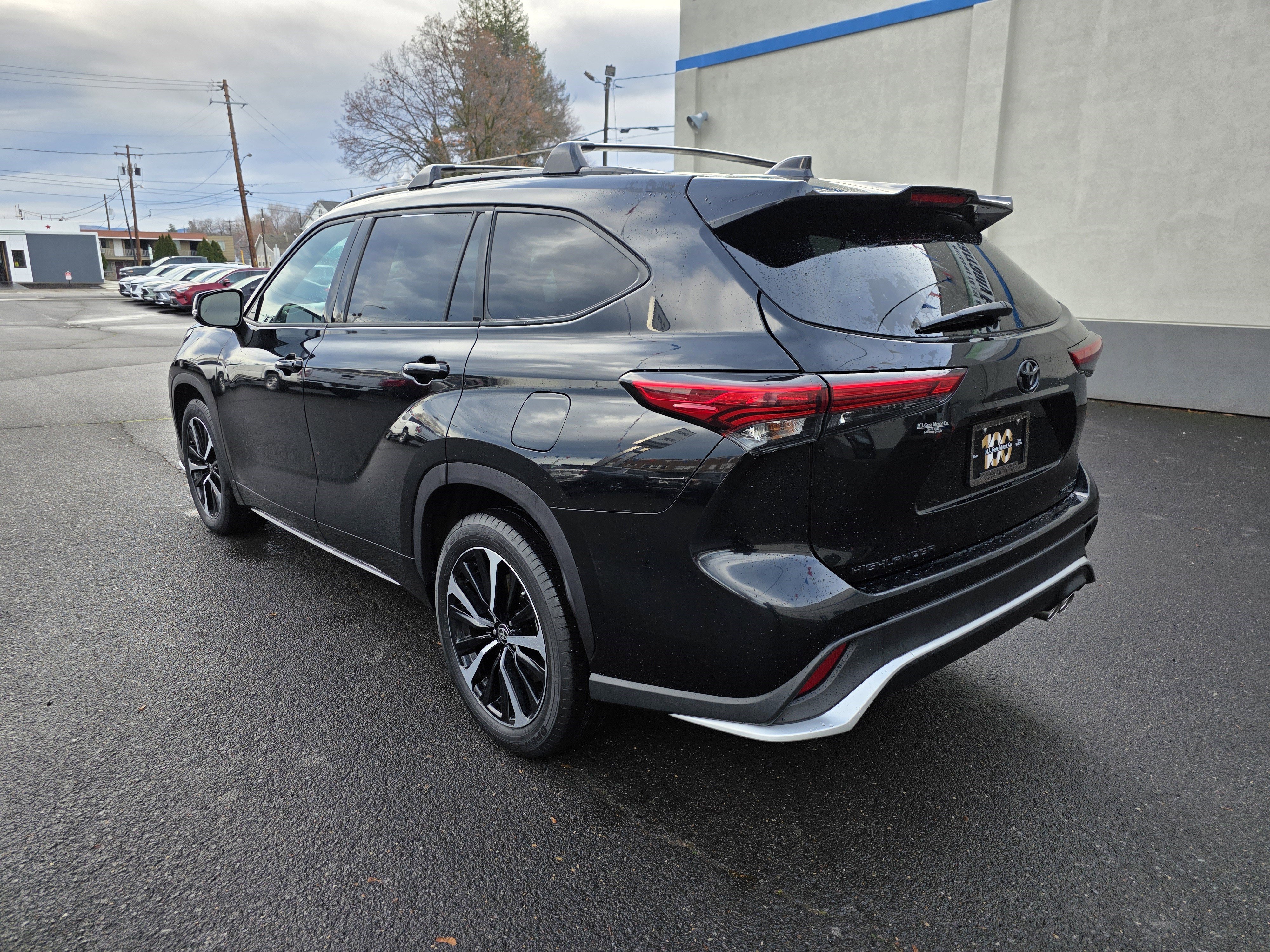 Used 2021 Toyota Highlander XSE image 6