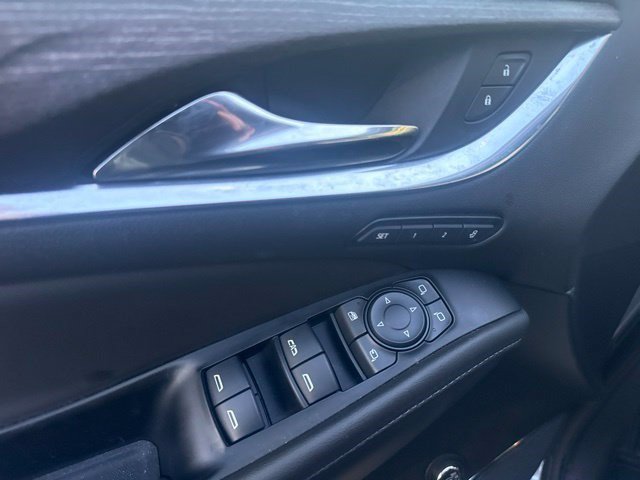Used 2024 Buick Enclave Avenir AWD/4WD image 13