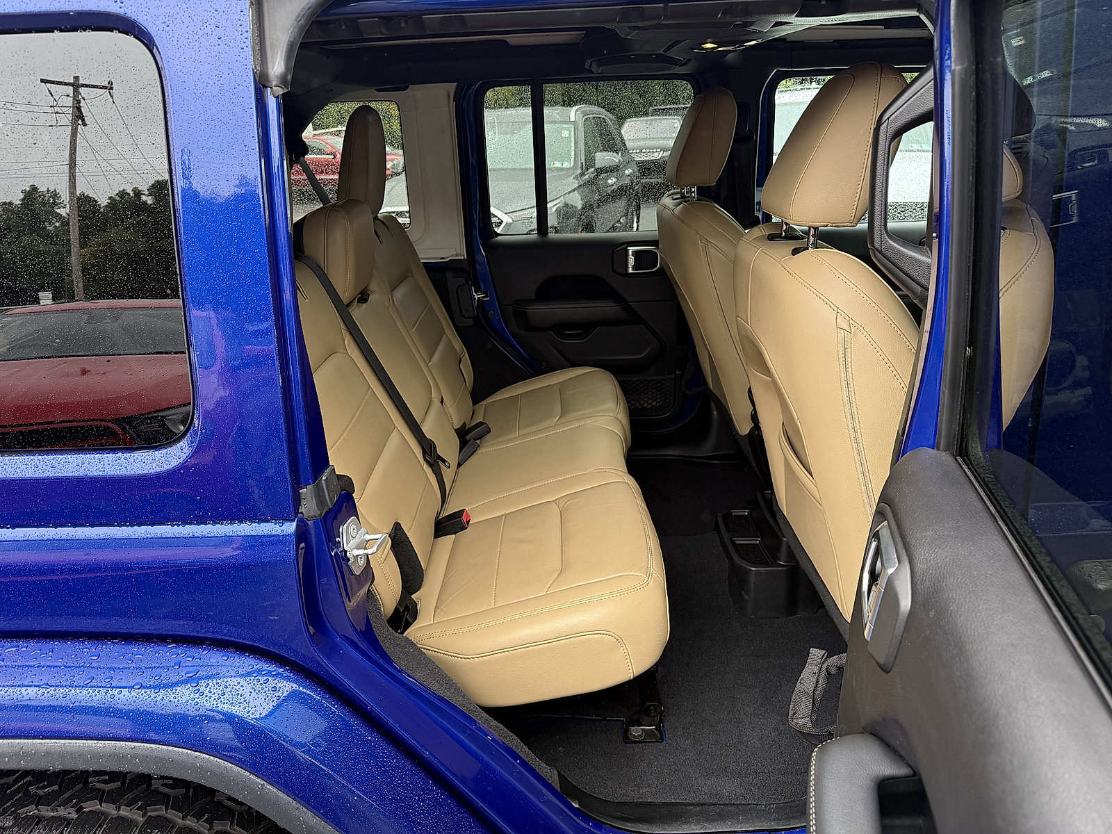 Certified 2019 Jeep Wrangler Unlimited Sahara AWD/4WD image 16