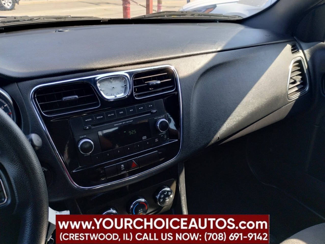 Used 2014 Chrysler 200 LX FWD image 30