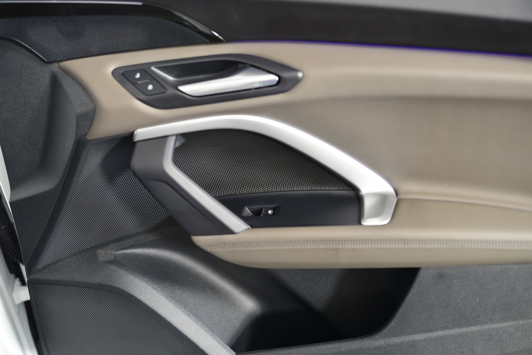 Certified 2025 Audi Q5 Premium w/ Convenience Package image 20