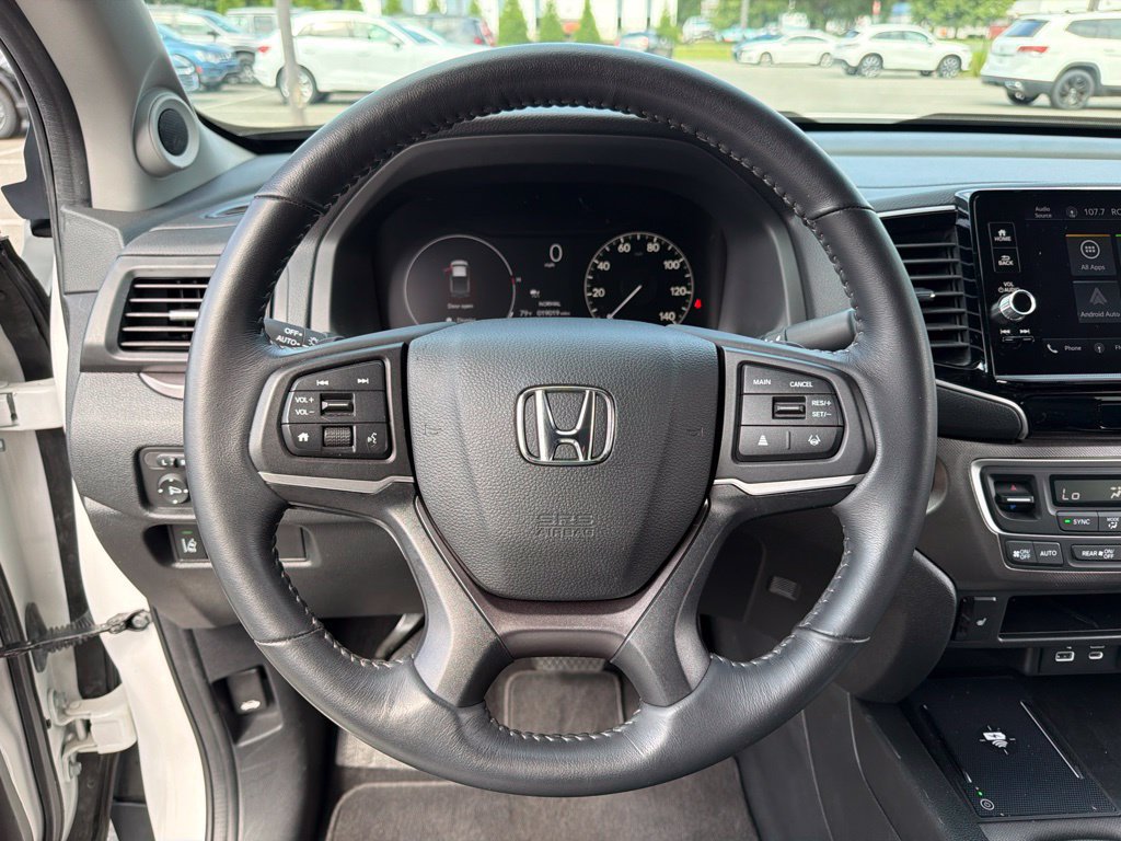 Certified 2025 Honda Ridgeline RTL image 16