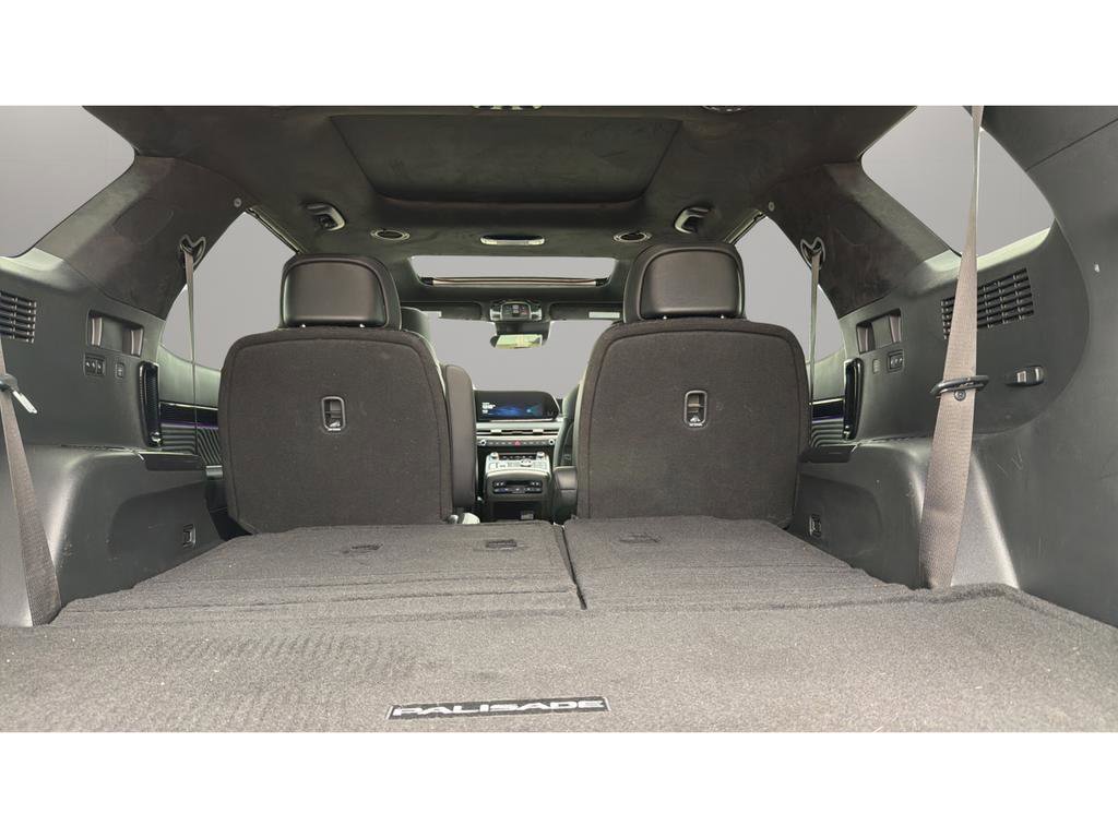 Used 2024 Hyundai Palisade Calligraphy image 17