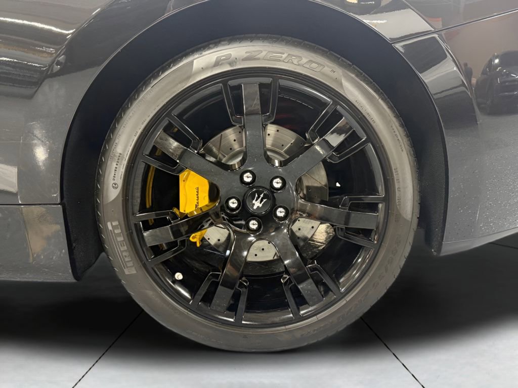 Used 2013 Maserati GranTurismo Sport RWD image 21