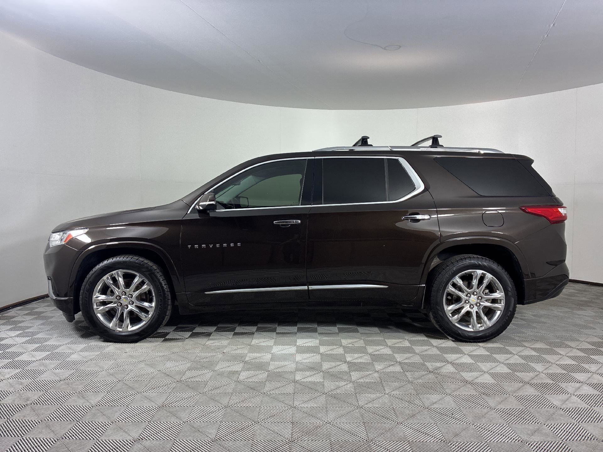 Used 2018 Chevrolet Traverse High Country w/ LPO, Cargo Package image 2