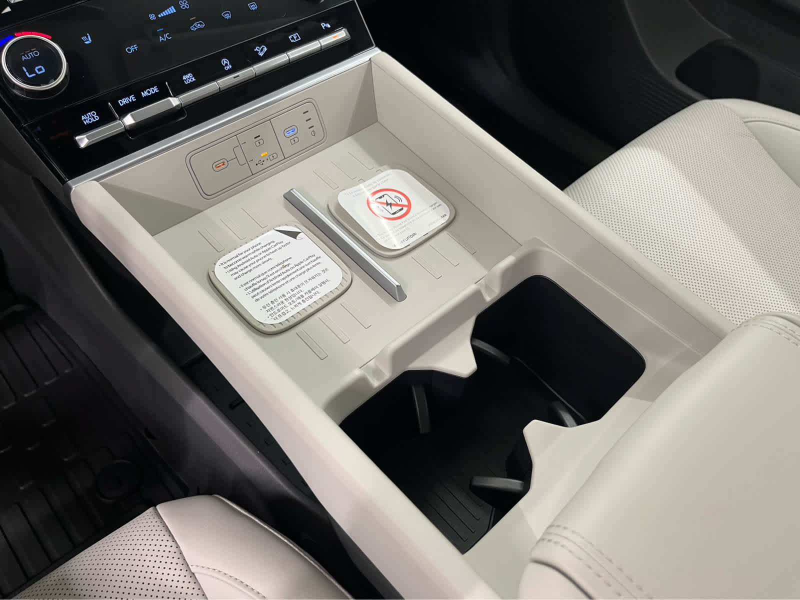 New 2026 Hyundai Santa Fe SEL FWD image 11