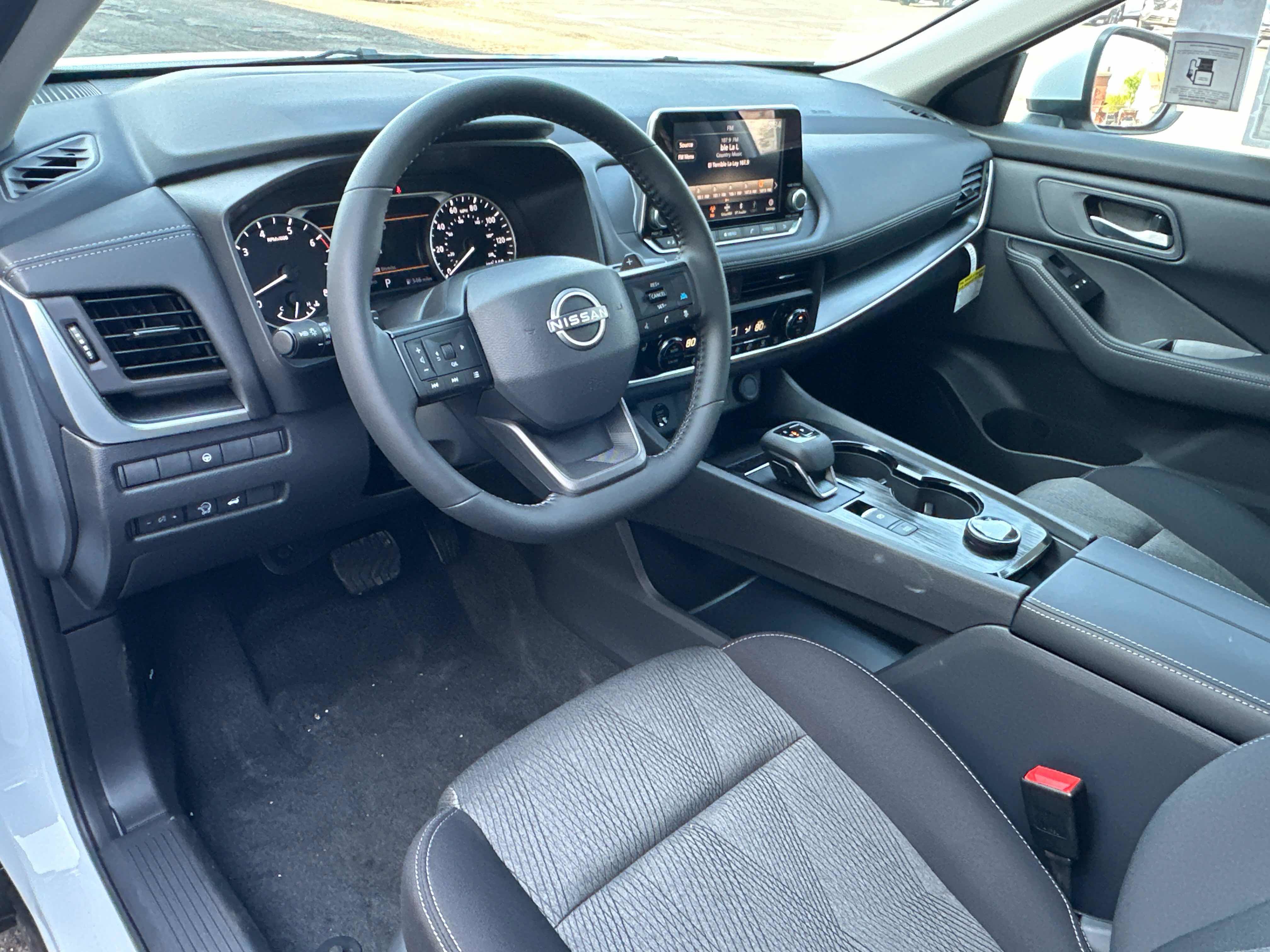 New 2026 Nissan Rogue SV AWD/4WD image 30