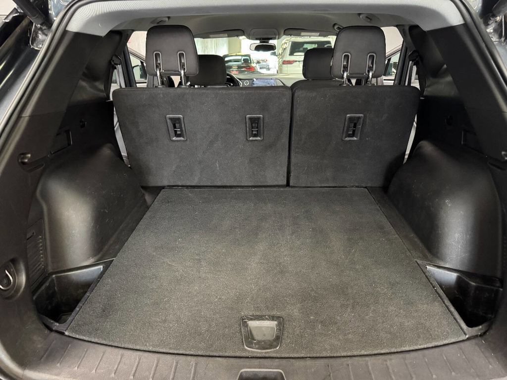 Used 2019 Chevrolet Blazer LT FWD image 49