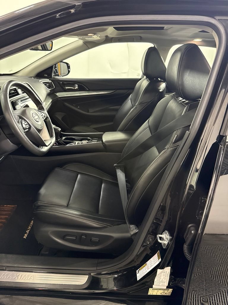 Used 2023 Nissan Maxima SL FWD image 16