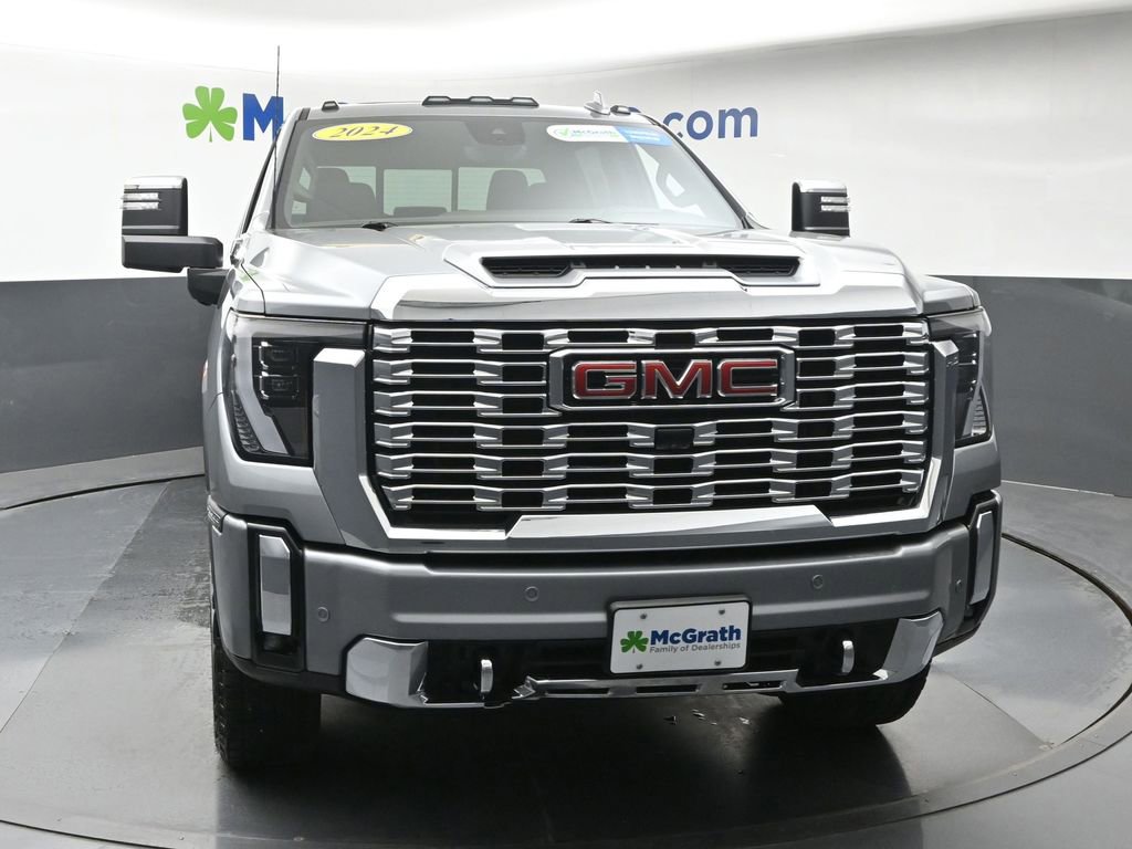 Used 2024 GMC Sierra 2500 Denali w/ Denali Reserve Package image 4