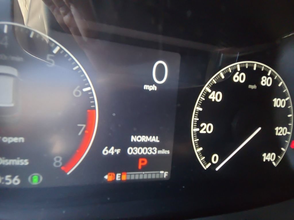 Used 2023 Honda Pilot Touring image 16