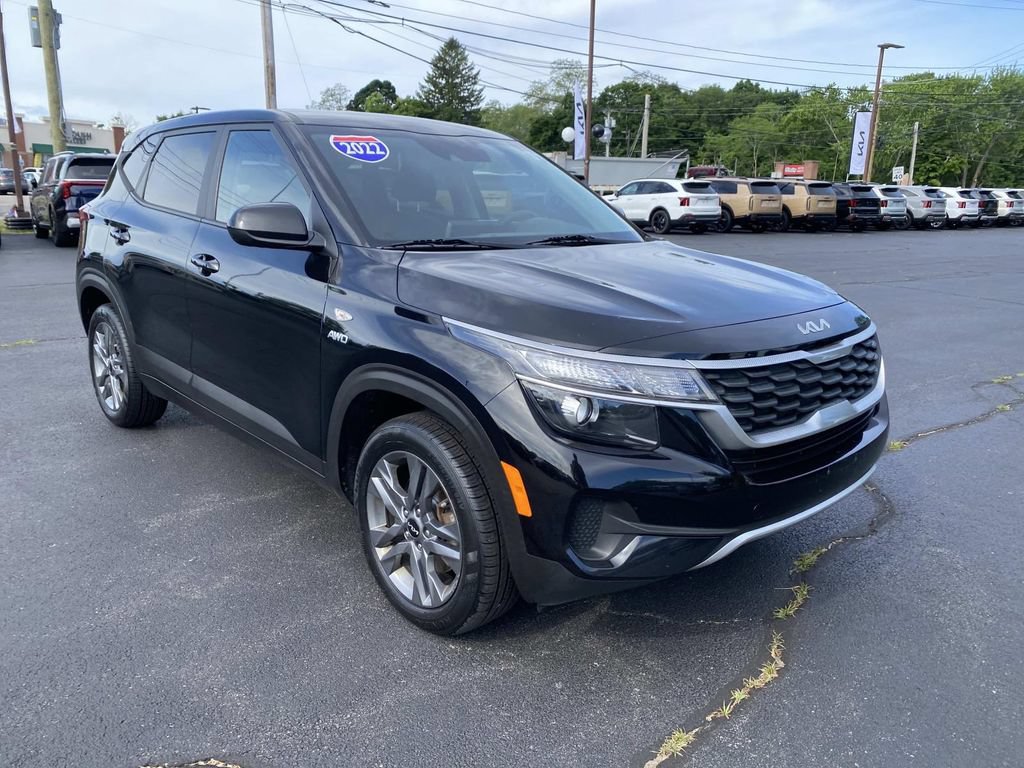 Used 2022 Kia Seltos LX AWD/4WD image 8