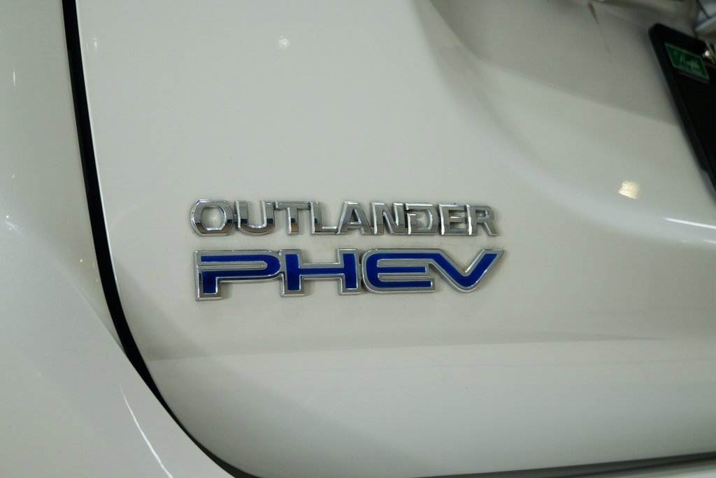 Used 2022 Mitsubishi Outlander GT image 18