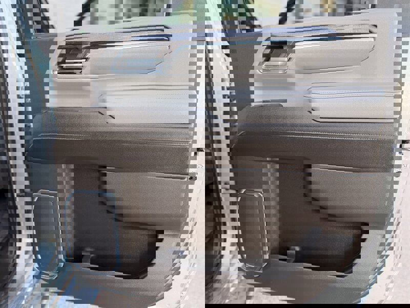 Used 2024 Chevrolet Silverado 3500 LTZ w/ LTZ Convenience Package image 23